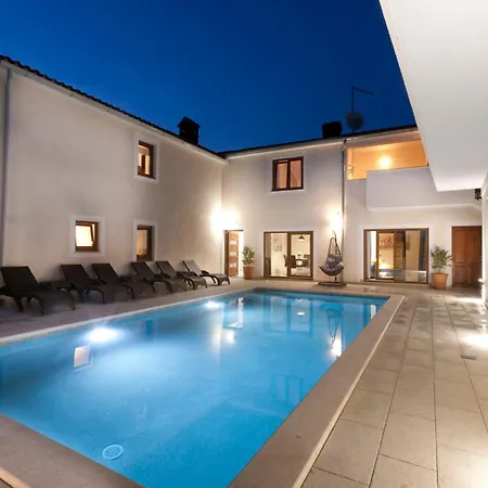 Funcic Apartments 2 App Pula Exterior photo