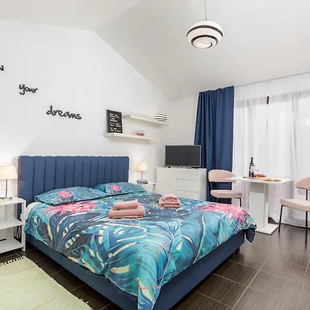 Funcic Apartments 2 App Pula Exterior photo